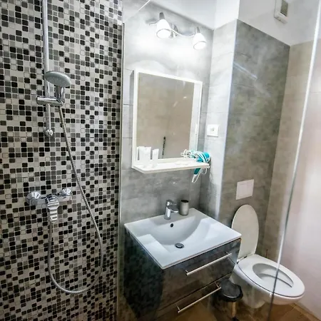 Apartament Lovely Quiet Apartment Beachfront With Sea View Next To Papaya Năvodari