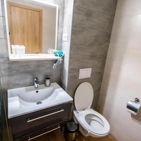 Apartament Lovely Quiet Apartment Beachfront With Sea View Next To Papaya Năvodari